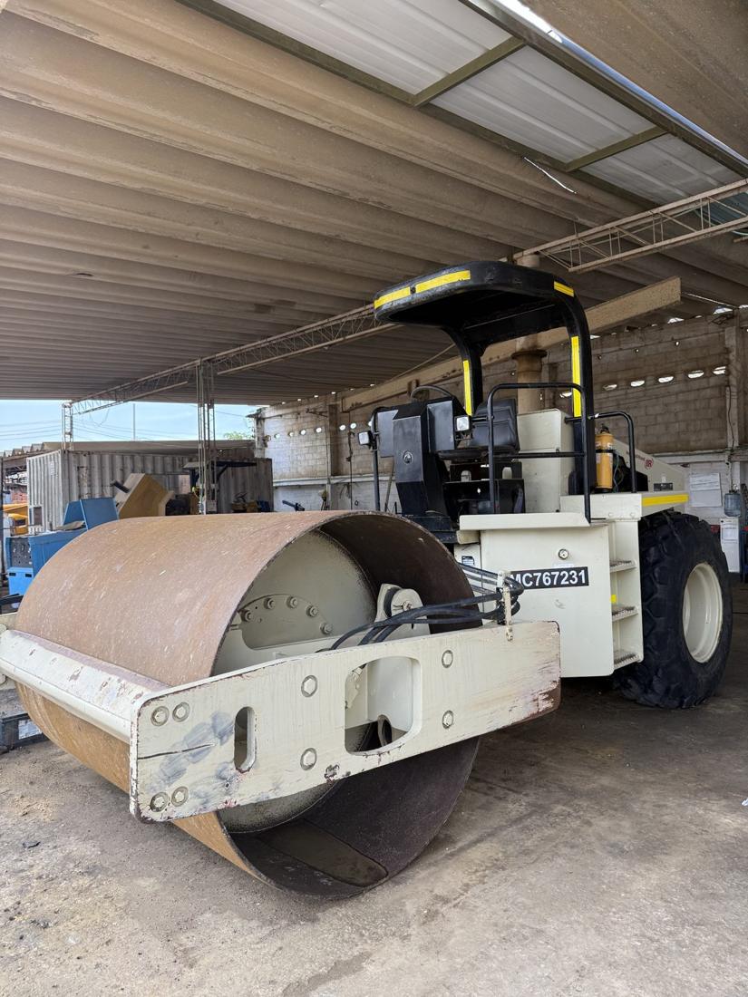 Vibrocompactador Ingersoll Rand SD100